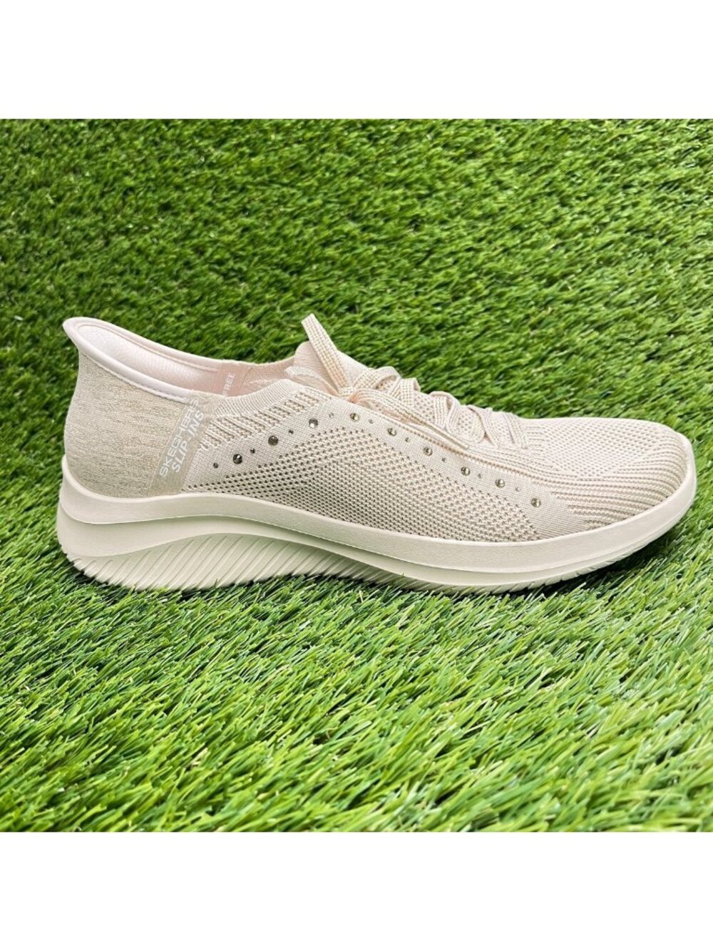 Skechers Ultra Flex 3.0 Summer Womens Size 8.5 Taupe Athletic Shoes Sneakers